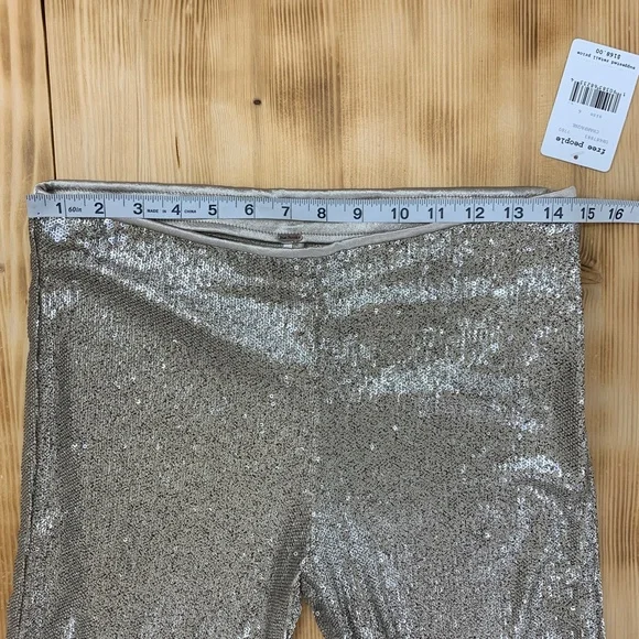 Free People The Minx Sequin Flare Pants in Champagne Sz 6 - Picture 9 of 12